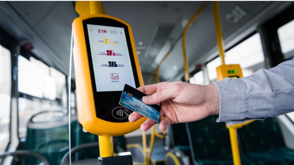 ZTM precyzuje z rządem obostrzenia komunikacyjne i apeluje do pasażerów o odpowiedzialne z