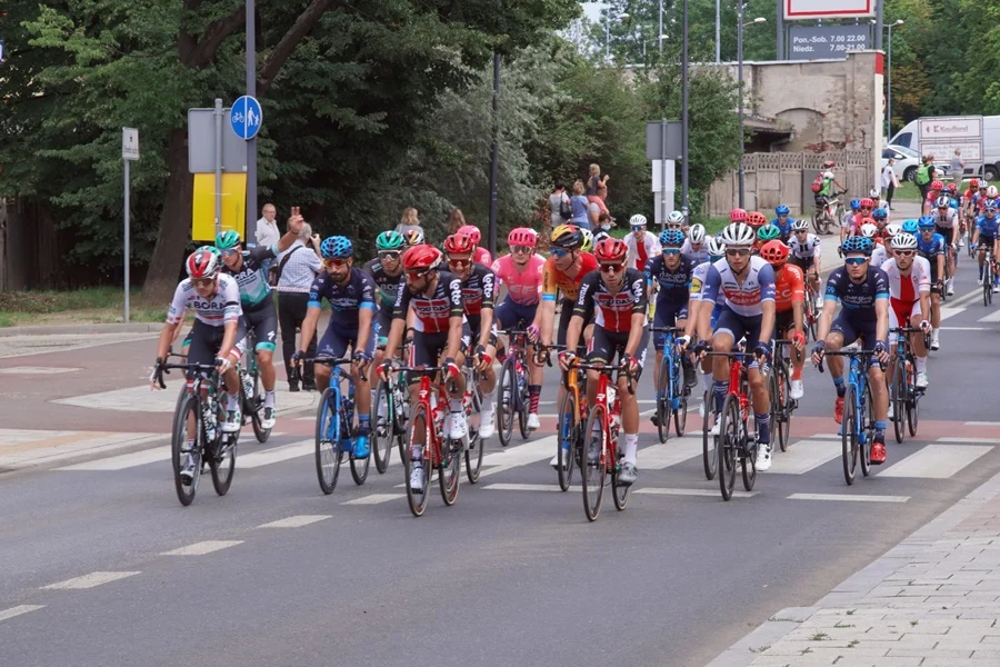 Peleton Tour de Pologne przejechał przez Chorzów! [ZDJĘCIA I NAGRANIE]