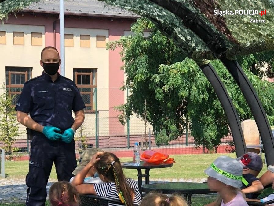 Profilaktycznie o bezpieczeństwie nad wodą podczas półkolonii