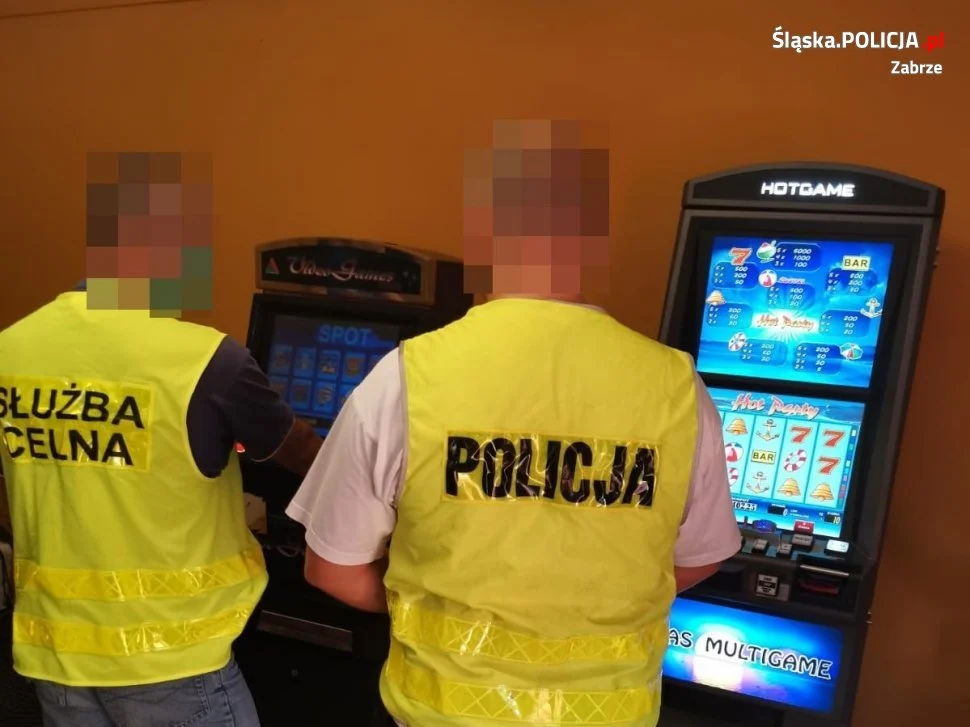 Zabrzańscy policjanci zabezpieczyli nielegalne automaty do gier hazardowych