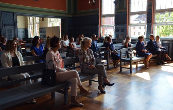 Zabrze: Wręczono awanse nauczycielskie