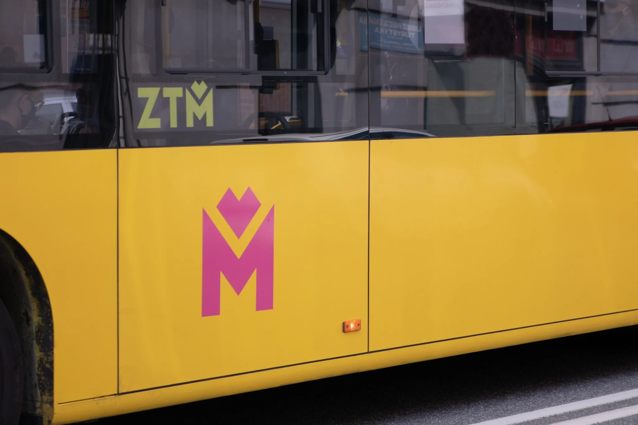Dzieci do szkół, autobusy ZTM na linie. Rozkład jazdy od 1 września