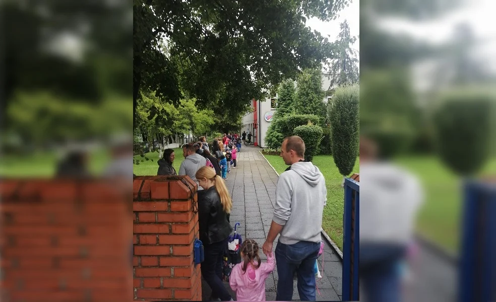 Kolejki przed przedszkolami. Prezydent: "Nasze placówki przeszły prawdziwy chrzest bojowy"