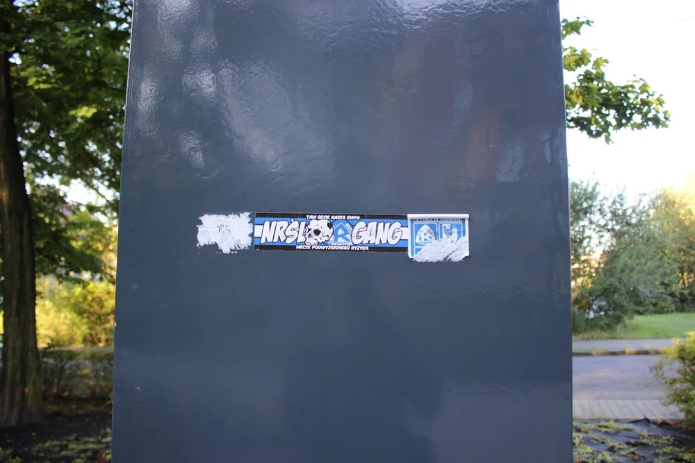 Zniszczony skwer Tuwima 3