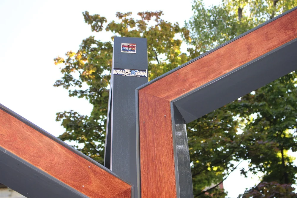 Zniszczony skwer Tuwima 4