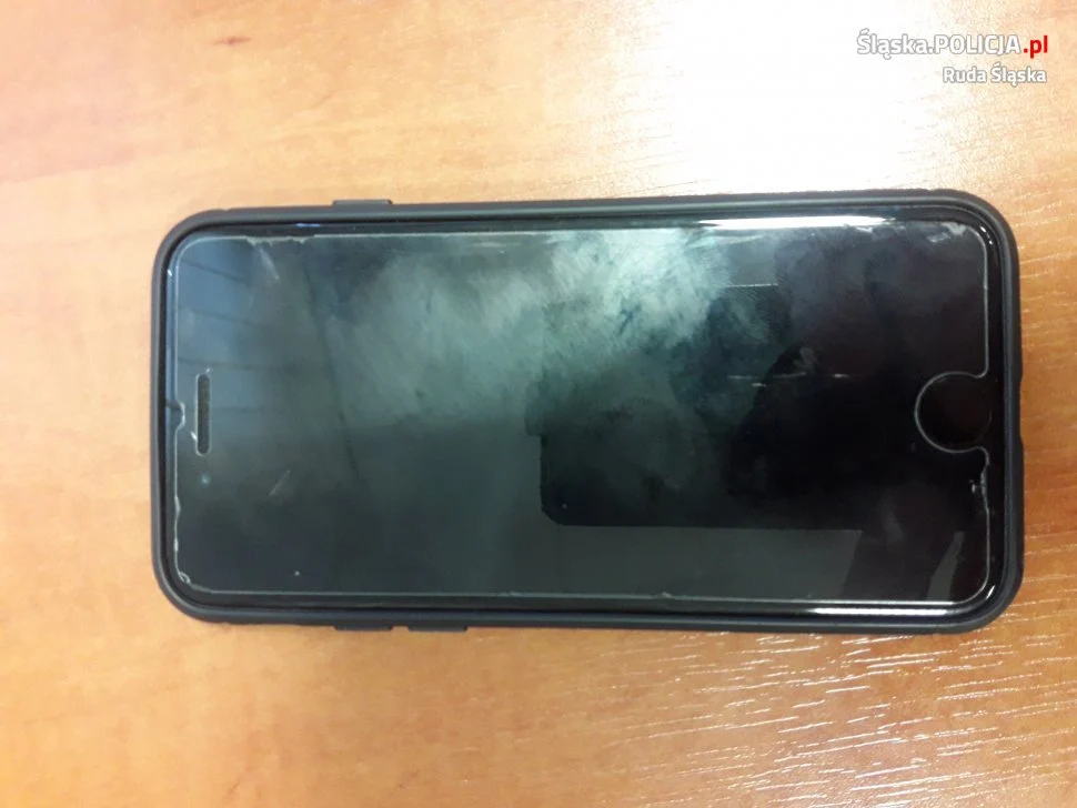 Dzielnicowy z rudzkiej "jedynki" szuka właściciela telefonu