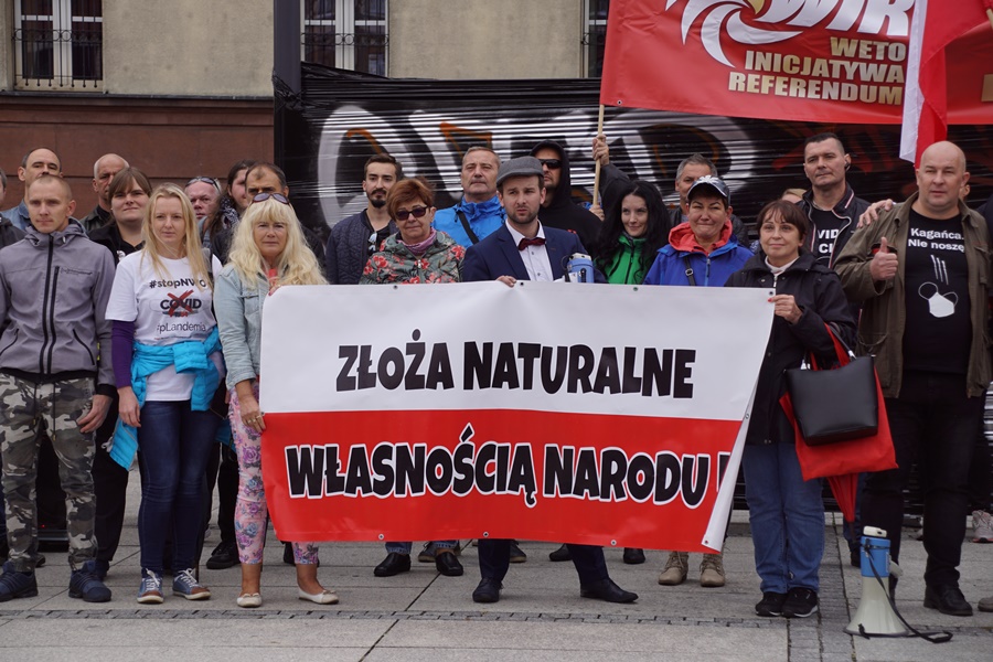 Protest przeciwko m.in. noszeniu maseczek 2