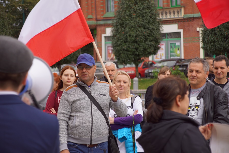 Protest przeciwko m.in. noszeniu maseczek 20