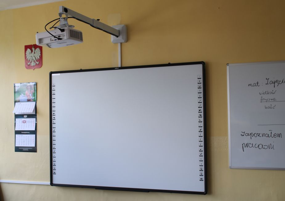 Piekarskie szkoły z dofinansowaniem na pracownie przyrodnicze