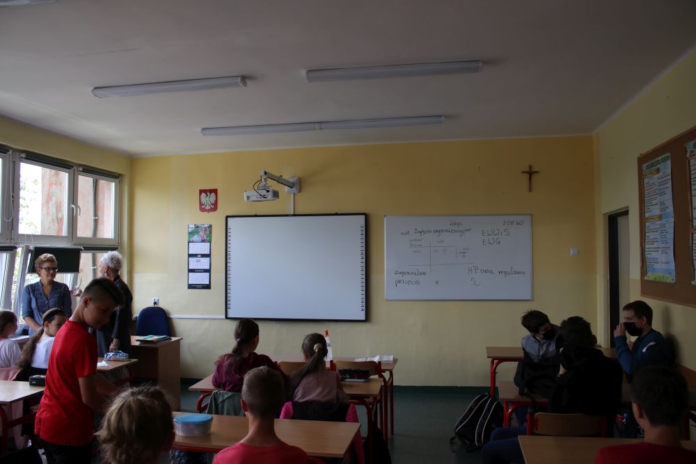 Piekarskie szkoły z dofinansowaniem na pracownie przyrodnicze