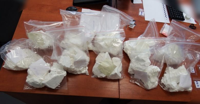 Tychy: 12 kg amfetaminy w ogródku działkowym. Policja zatrzymała kiboli