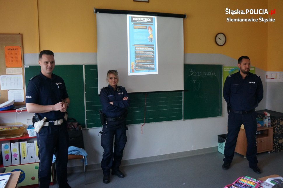 Spotkanie mundurowych z pierwszoklasistami