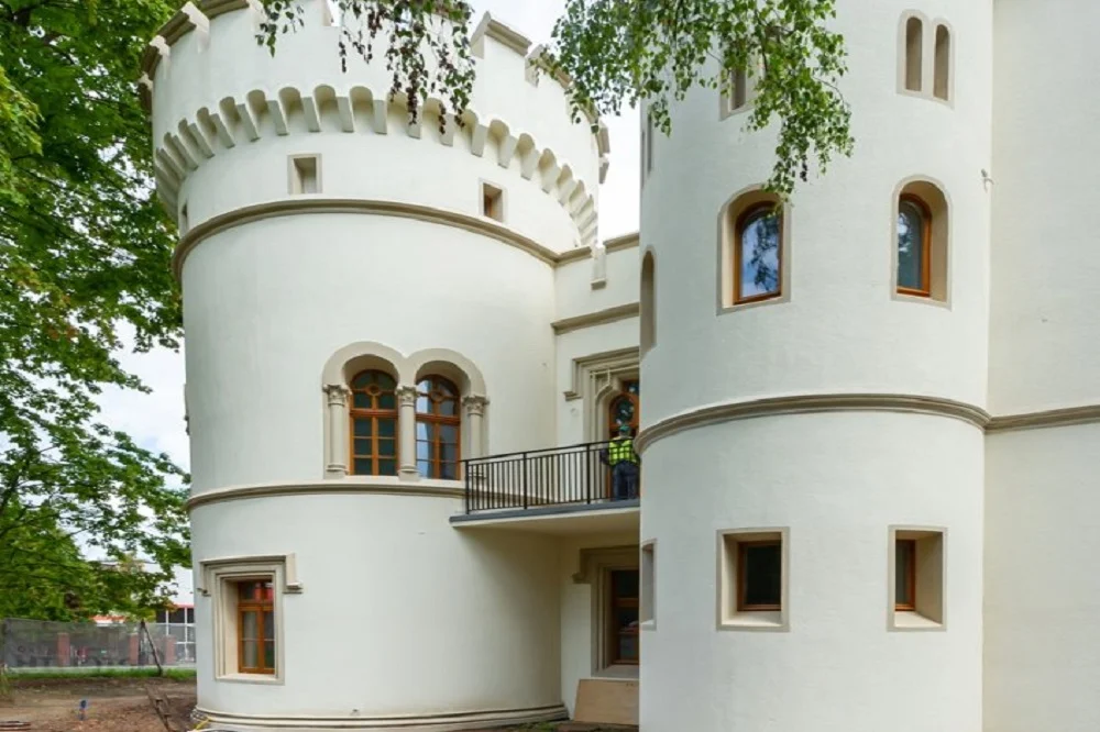 Zwiększony zakres prac w pałacu Tiele-Wincklerów w Bytomiu-Miechowicach