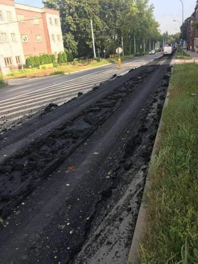 Niezabezpieczony ładunek na ul. Świętochłowickiej