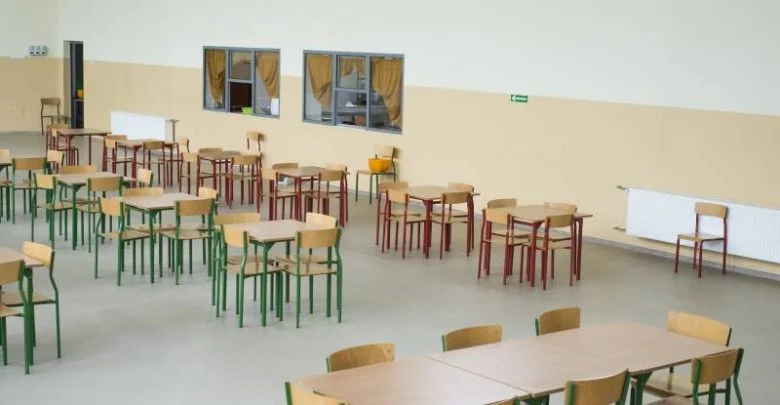 Nauczanie zdalne w dziewięciu szkołach w regionie, m.in. Gliwicach, Rybniku i Żywcu