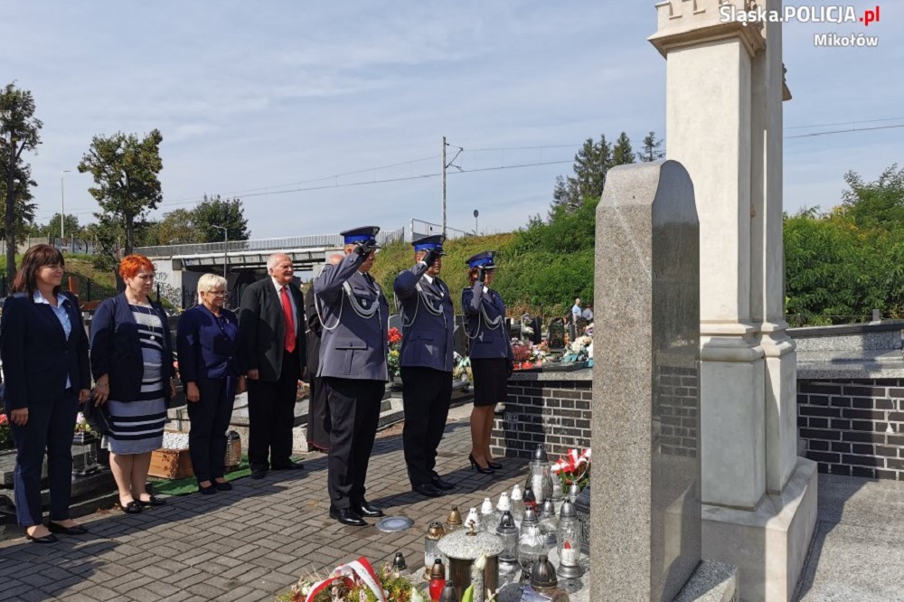 W Ornontowicach uczczono pamięć pomordowanych policjantów II RP