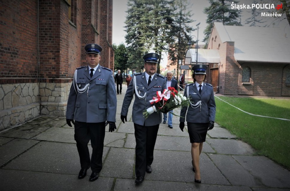 W Ornontowicach uczczono pamięć pomordowanych policjantów II RP