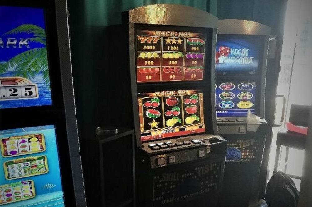 Nielegalne automaty do gier w Mikołowie - policjanci zlikwidowali kolejny salon