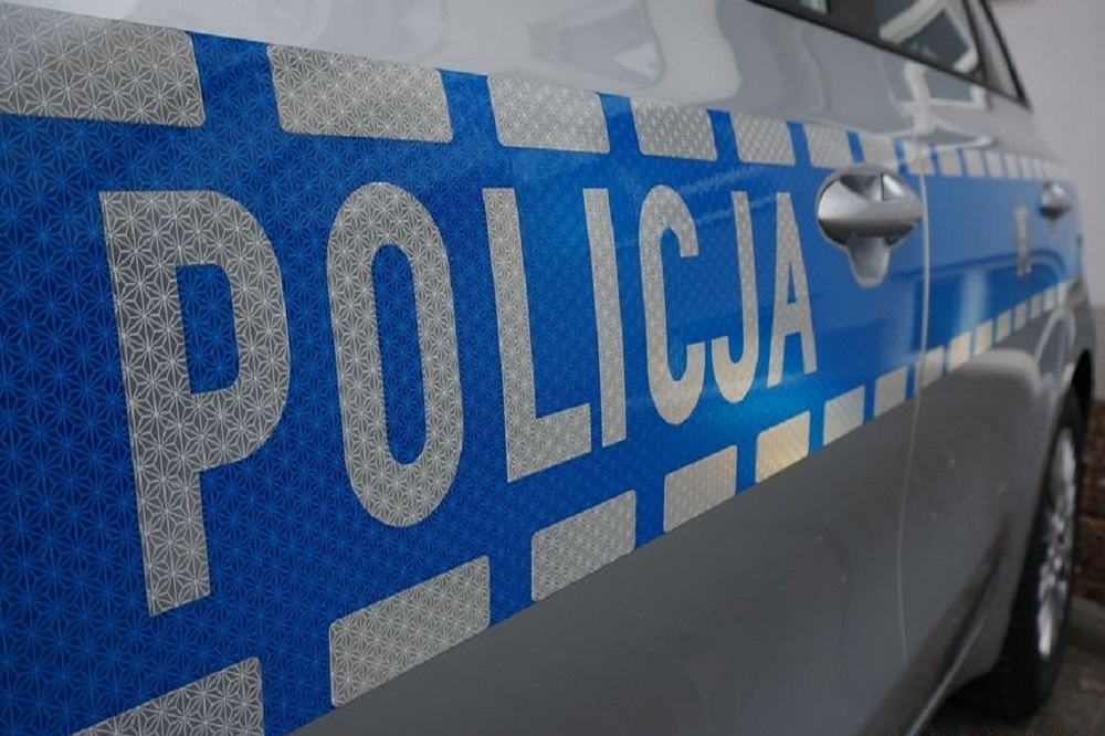 Świadek zareagował- sprawca zniszczonych drzwi zatrzymany