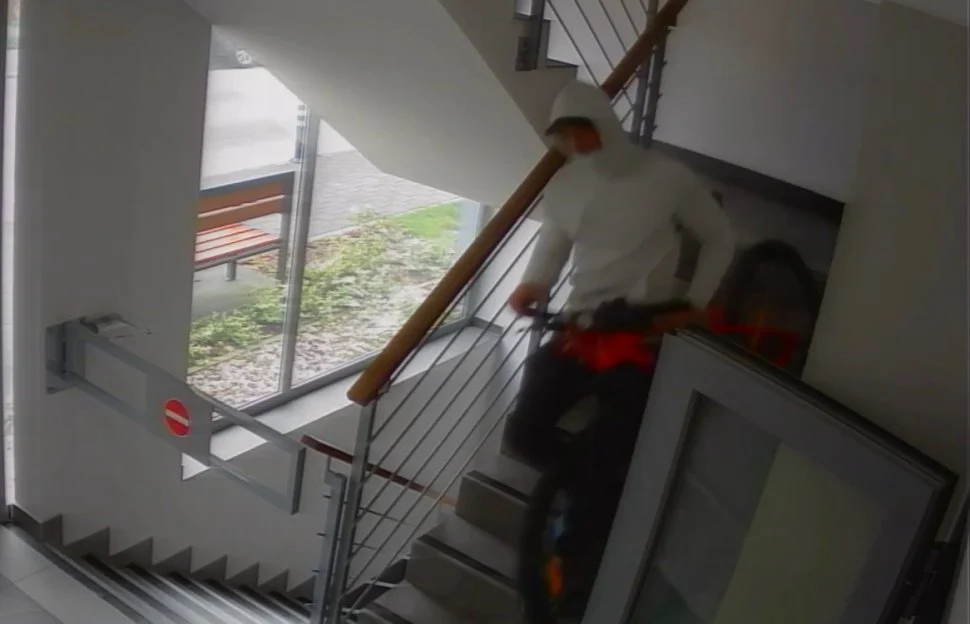Policja poszukuje złodzieja roweru
