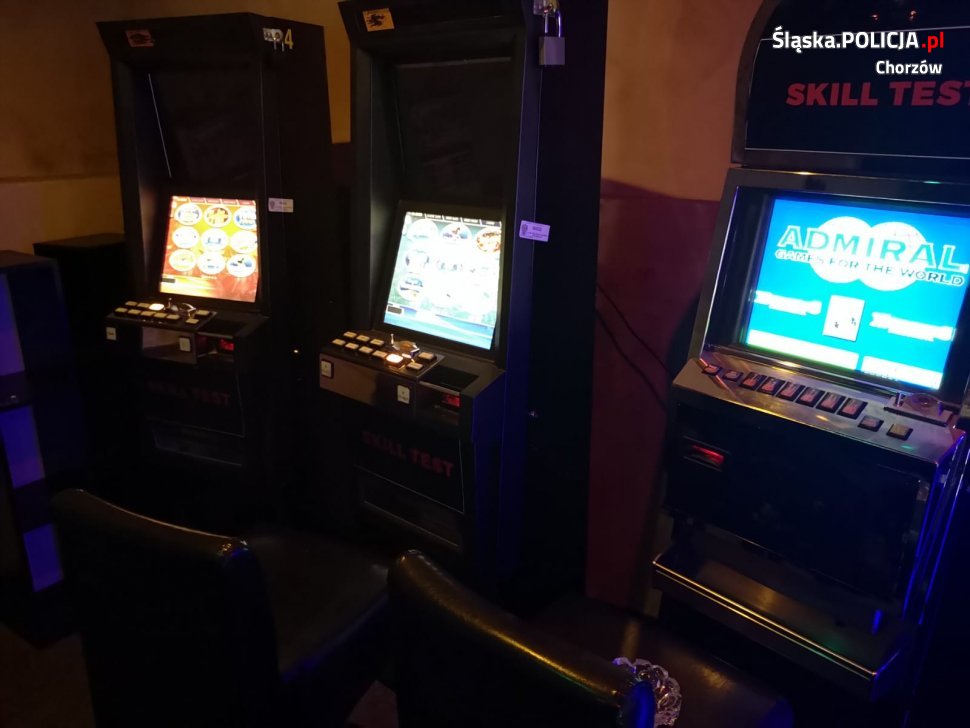 Automaty do nielegalnych gier losowych w sklepie spożywczym - oszustom grozi więzienie