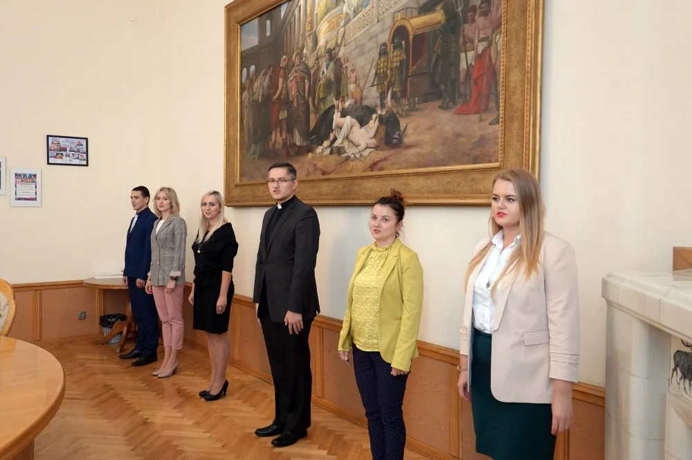 Wręczenie nauczycielom aktów mianowania