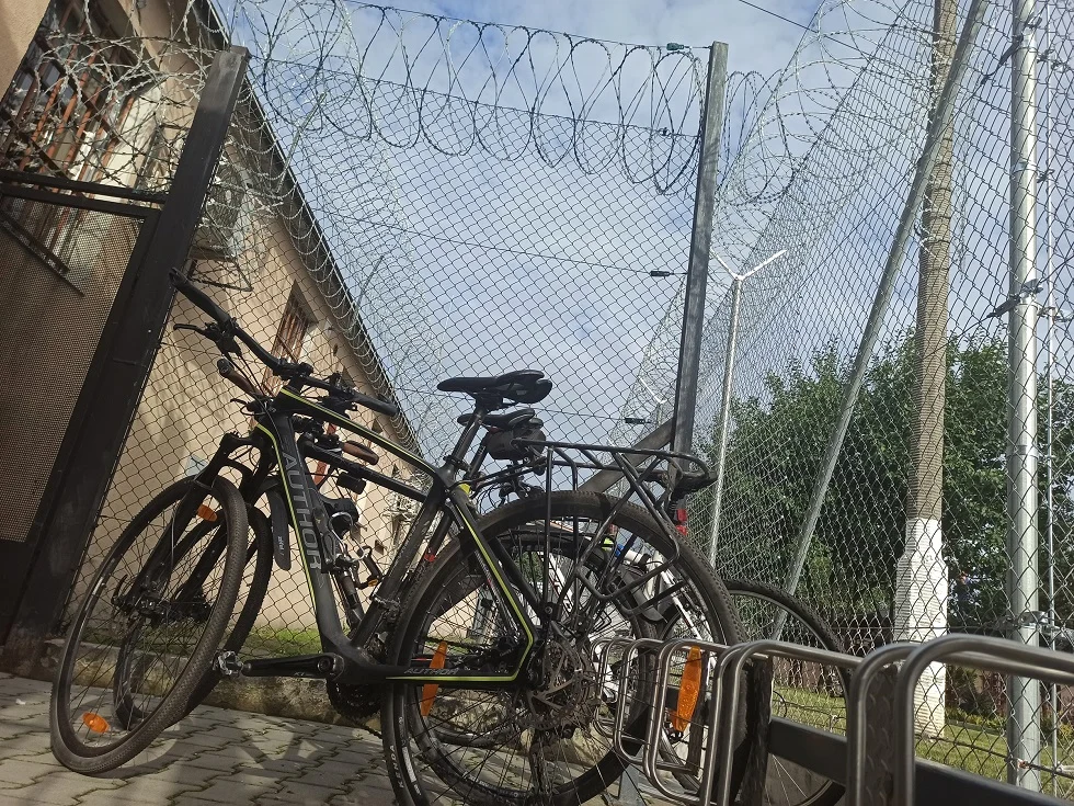 Służba więzienna w Zabrzu na dwóch kółkach - włącz się do akcji "Rower Pomaga"!
