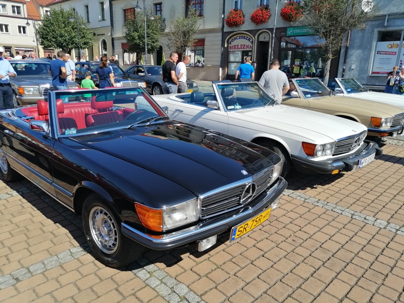 Piękne mercedesy oczarowały żorzan