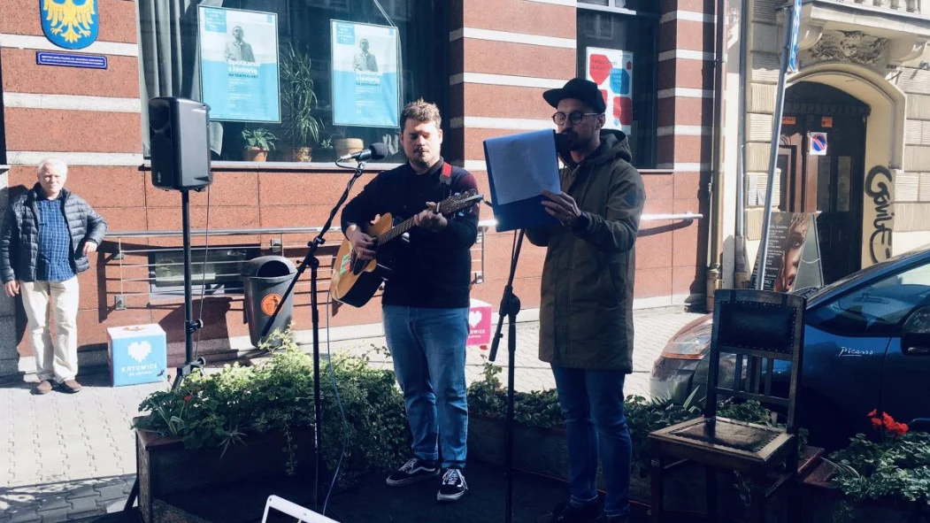 "W busie ratujesz płuca Śląska, swój plac". Posłuchaj piosenki promującej ETZT w Katowicach