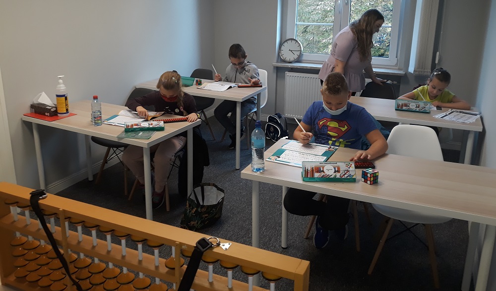 "Moje dziecko nie może się skoncentrować". Co zrobić, by mu pomóc?