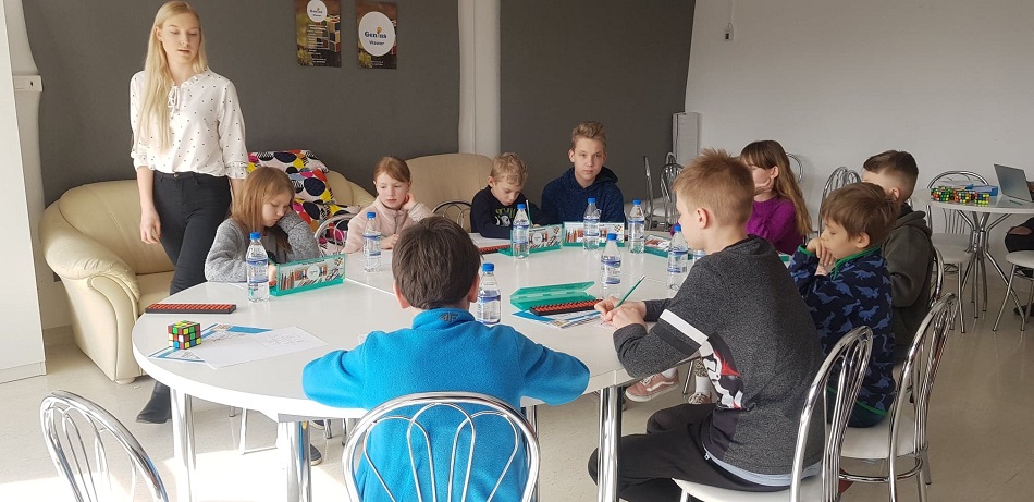 "Moje dziecko nie może się skoncentrować". Co zrobić, by mu pomóc?