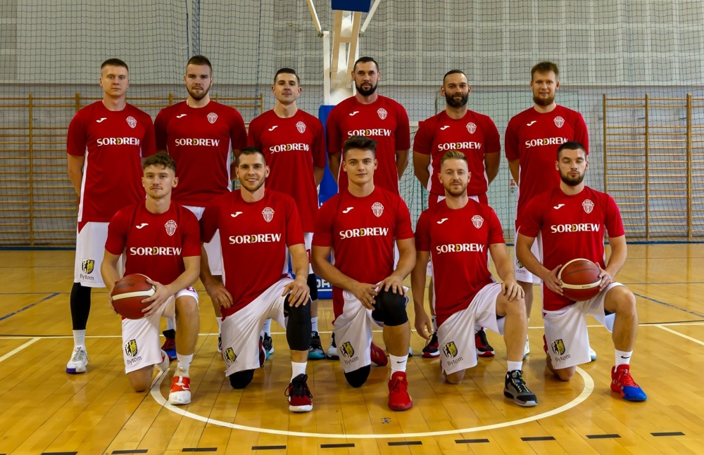 Kolejne zwycięstwo koszykarzy