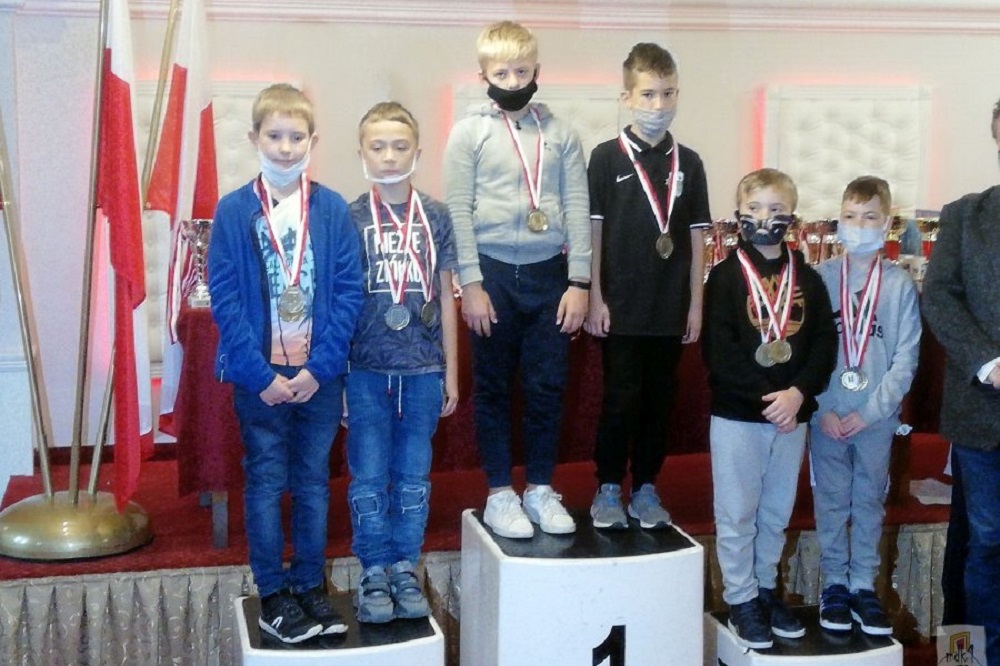 Młodzicy zdobyli medale w brydżu