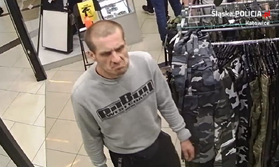 Policja poszukuje podejrzanych o kradzież broni i amunicji