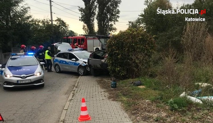 Spektakularna ucieczka pijanego kierowcy przed radiowozem