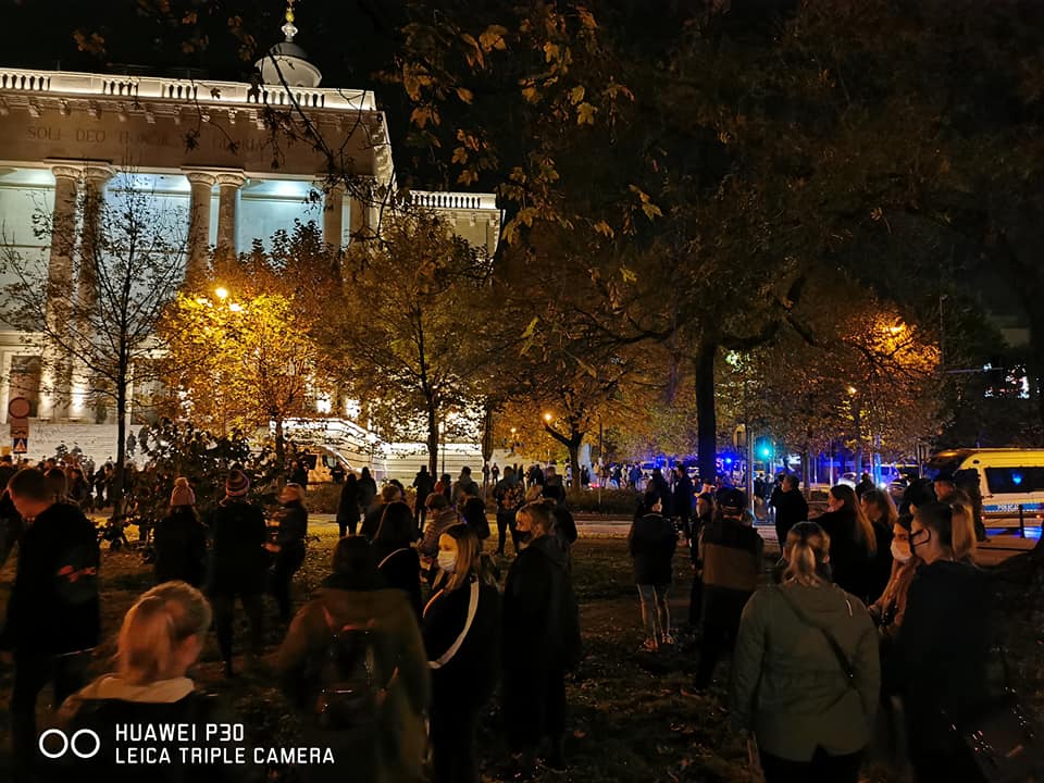 Katowice: To już czwarty dzień protestów ws. zakazu aborcji