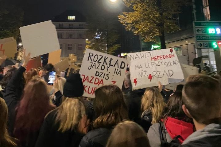 Strajk kobiet: Wczoraj w Katowicach protestowało ponad 20 tys. osób