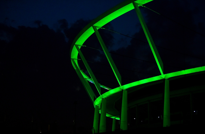Stadion Śląski solidarny z #17milionami