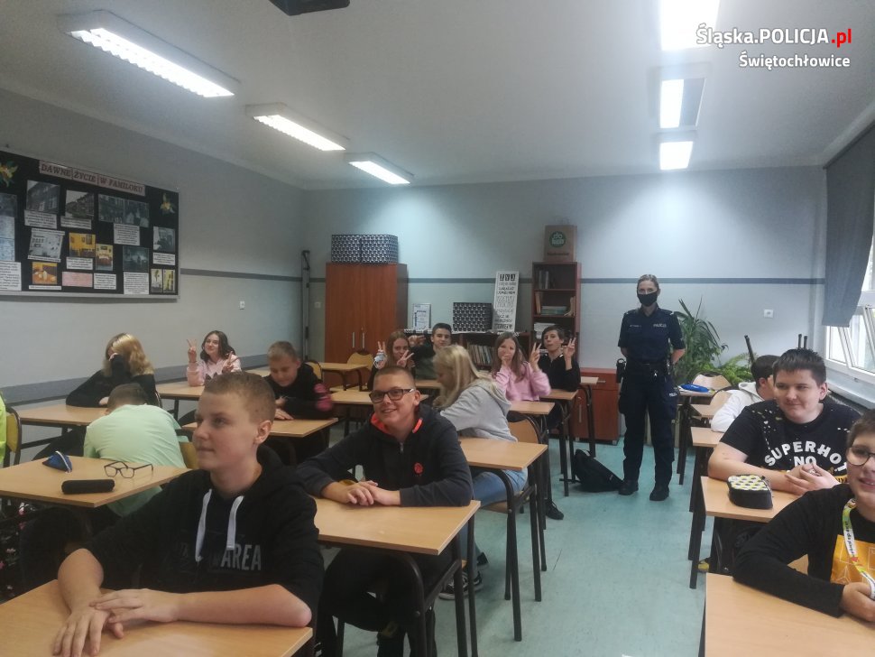 O odpowiedzialności karnej nieletnich z młodzieżą świętochłowickiej ósemki