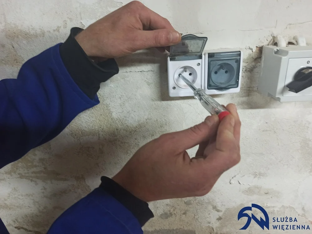 Skazani z Zakładu Karnego w Zabrzu zdobyli zawód z POWER-em