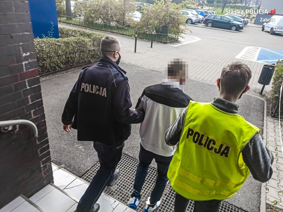Groził wysadzeniem budynku butlą z gazem. Mężczyzna jest już w rękach policjantów