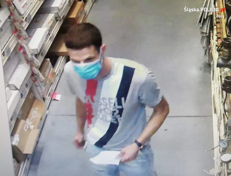 Rozpoznajesz tego mężczyznę? Podejrzewany jest on o przemetkowanie towaru