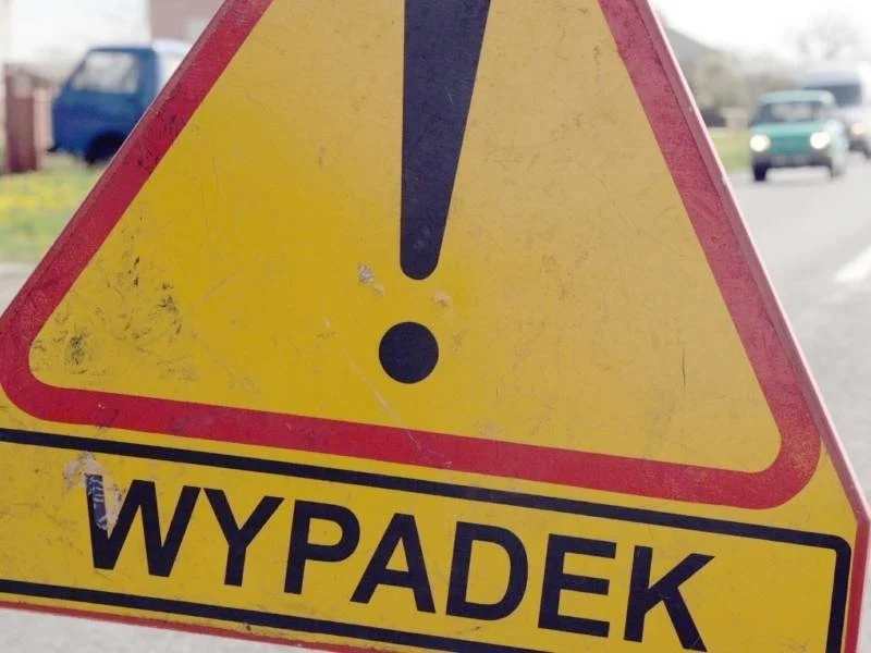 Wypadek drogowy na ulicy Wodzisławskiej. 17-latka weszła pod nadjeżdżający samochód!