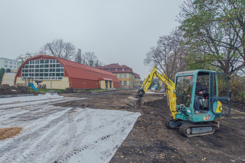 Uczniowie z SP13 będą mieli nowe boisko