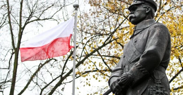 11 Listopada świętujmy w tym roku w domach!