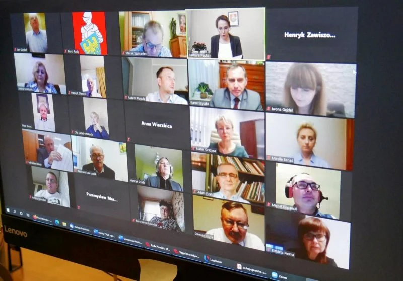 Rokowania po COVID-19 na Sesji Rady Powiatu
