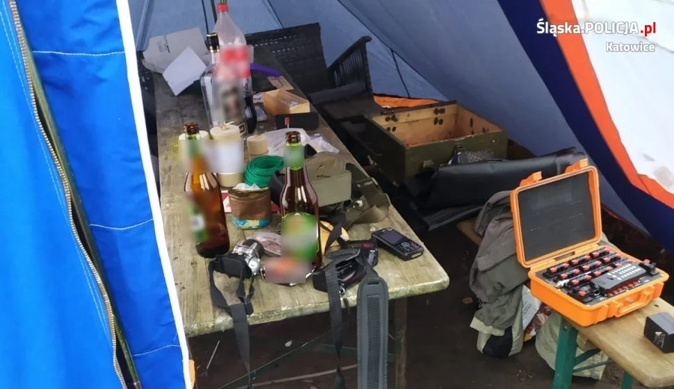 35-latek odpalał materiały pirotechniczne mając prawie... 2 promile alkoholu!