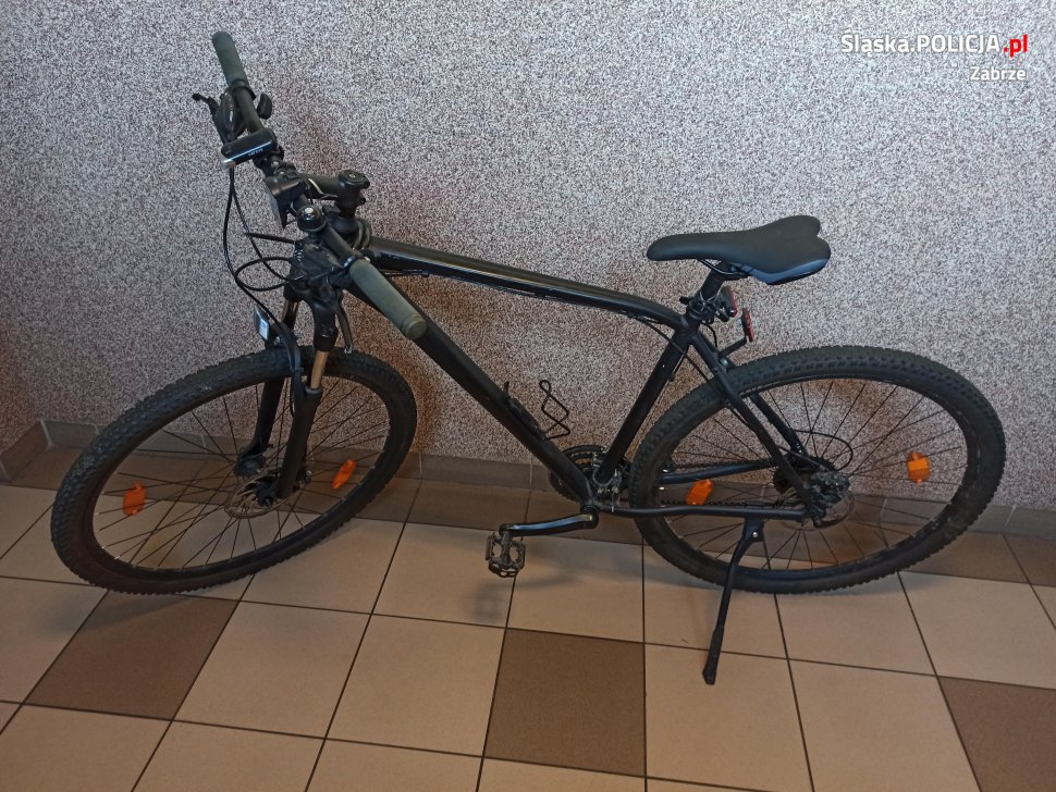 Policjanci z zabrzańskiej komendy poszukują właściciela roweru