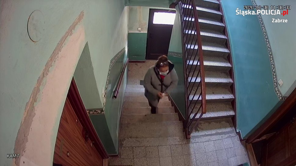 Publikujemy wizerunek osób podejrzewanych o kradzież metodą na "pracownika wodociągów"