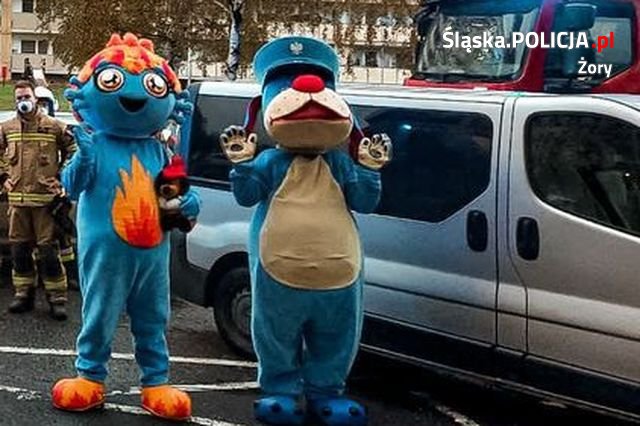 Policjanci odwiedzili 7-letniego Julka, który zmaga się z ostrą białaczką limfoblastyczną